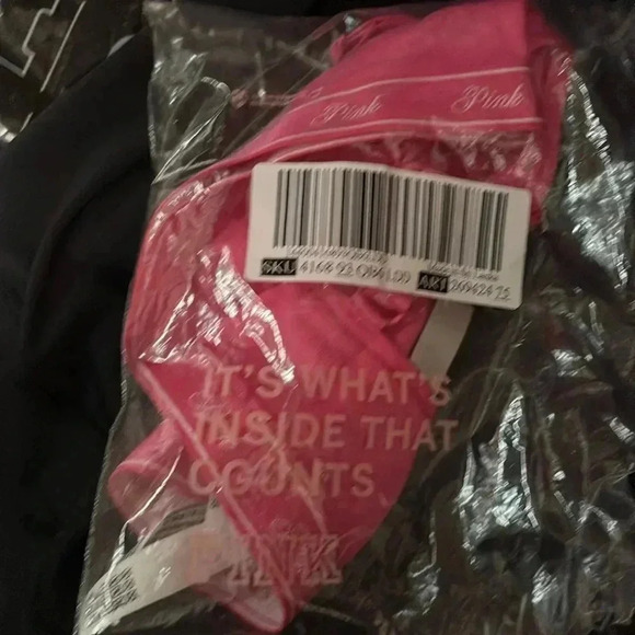 VS PINK COTTON TRIANGLE BRALETTE IN LIMITED EDITION CARMINE ROSE BLING - Picture 5 of 9